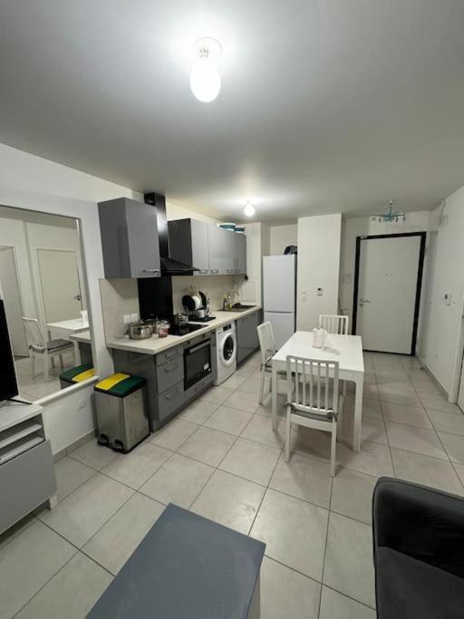 Cosy Appartement Jo Paris 2024 Le Blanc-Mesnil Εξωτερικό φωτογραφία